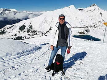 Ayka im Schnee am Jungfraujoch